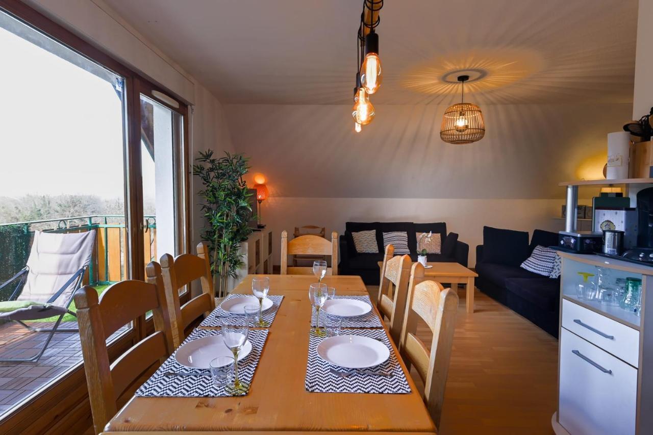 The Green Fee Close To The Golf Course And 5 Minutes From The Lake Giez Bagian luar foto