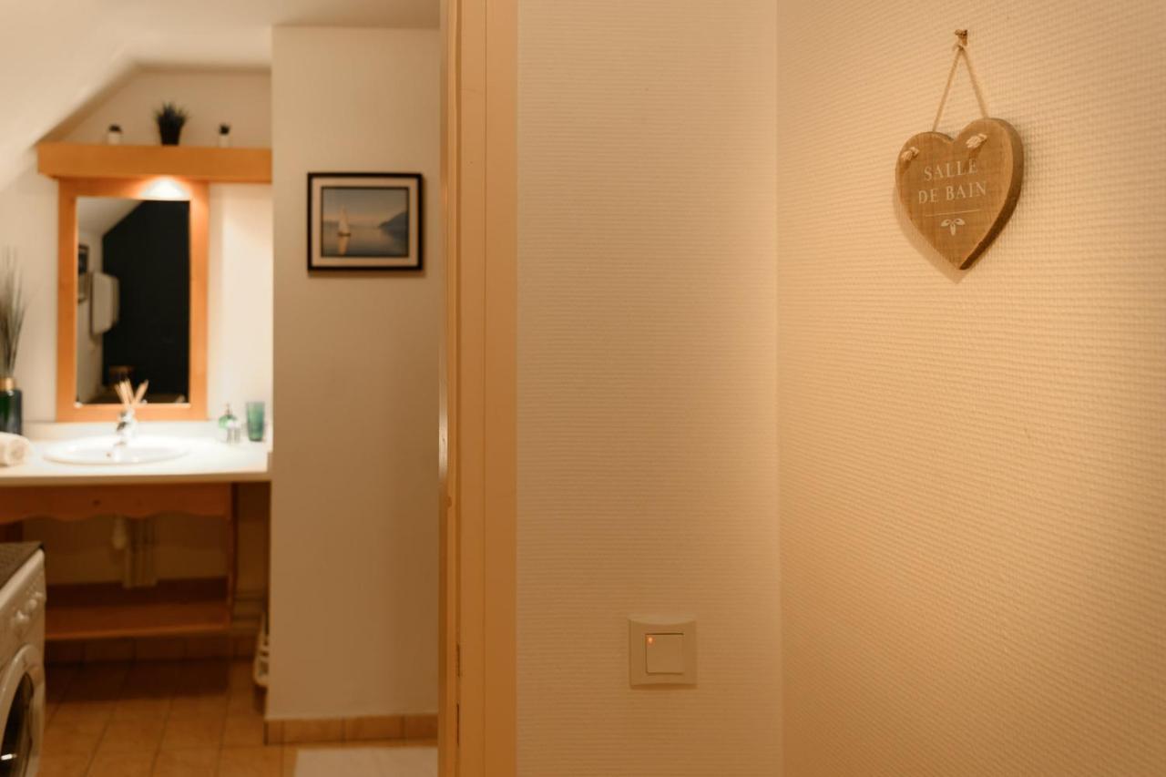 The Green Fee Close To The Golf Course And 5 Minutes From The Lake Giez Bagian luar foto